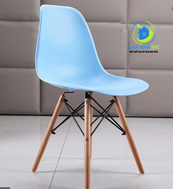 Mẫu ghế nhựa chân gỗ cao cấp có độ bền thách thức thời gian