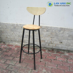 Ghế quầy bar sắt mặt gỗ có tựa cao mặt ngồi 73cm