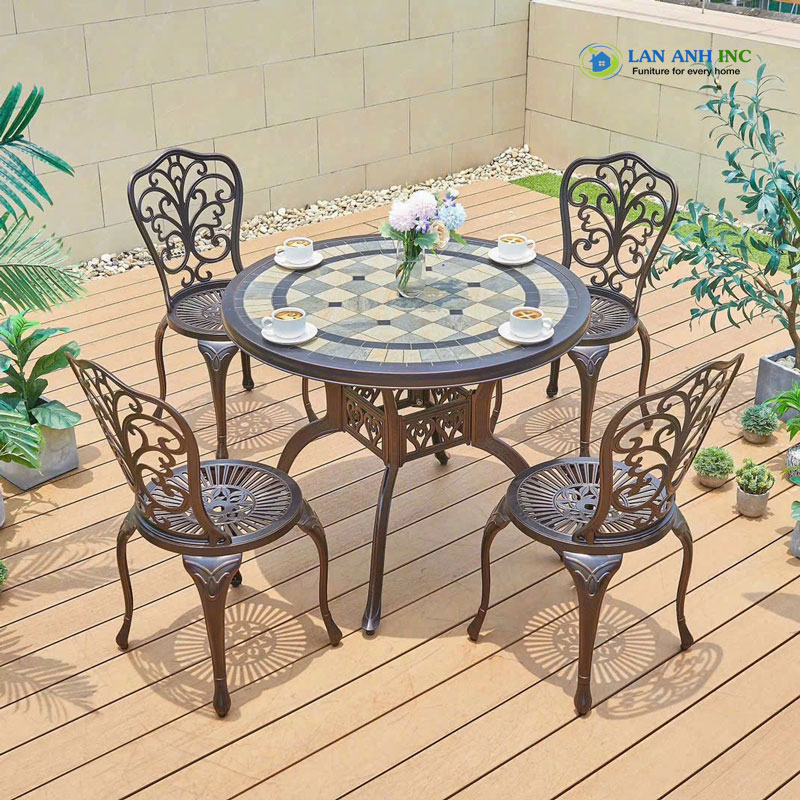 Ghế nhôm đúc ngoài trời hiện đại AV01 màu đồng mang vẻ đẹp cổ điển. Ghế nhôm đúc ngoài trời hiện đại AV1A màu đồng mang vẻ đẹp cổ điển.