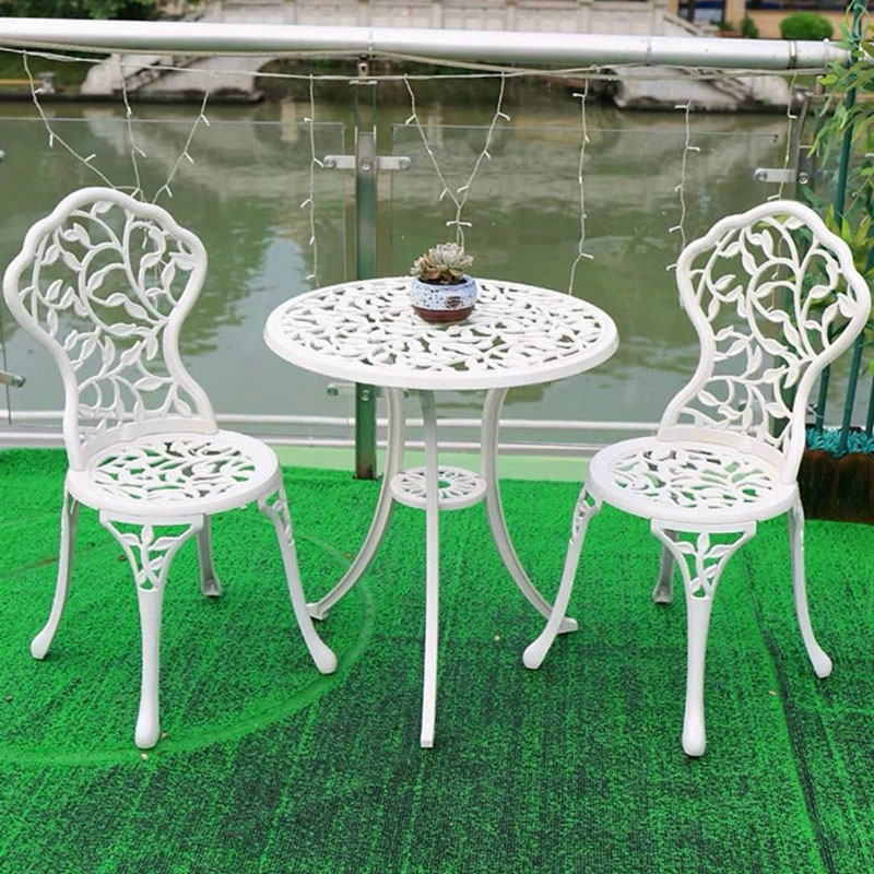 Ghế nhôm đúc ngoài trời AV1B sơn tĩnh điện có độ bền cao phù hợp cho nhiều không gian khác nhau. Ghế nhôm đúc ngoài trời AV1B sơn tĩnh điện có độ bền cao phù hợp cho nhiều không gian khác nhau.