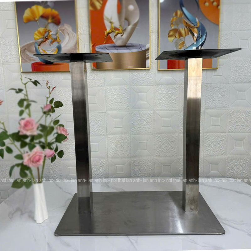 Hình thực tế chân bàn ăn LACB15 inox đôi vuông. Hình thực tế chân bàn ăn LACB15 inox đôi vuông.