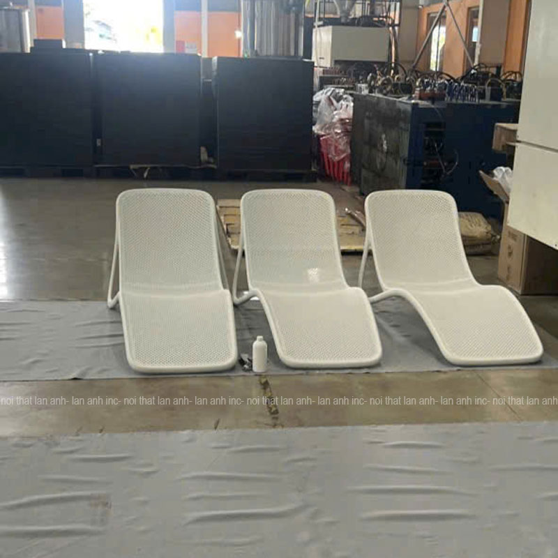Ghế hồ bơi nằm tắm nắng ngoài trời lad3066 sử dụng công nghệ đúc hiện đại giúp độ bền và tính thẩm mỹ cao. Ghế hồ bơi nằm tắm nắng ngoài trời lad3066 sử dụng công nghệ đúc hiện đại giúp độ bền và tính thẩm mỹ cao.