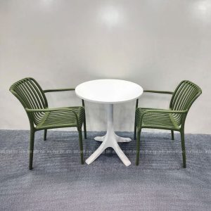 Bộ bàn cafe nhựa tròn chân xòe 2 ghế nhựa BBCF92