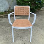 Bộ bàn cafe tròn 2 ghế nhựa giả mây BBCF94 ghe nhua gia may duc nguyen khoi LA3052 1