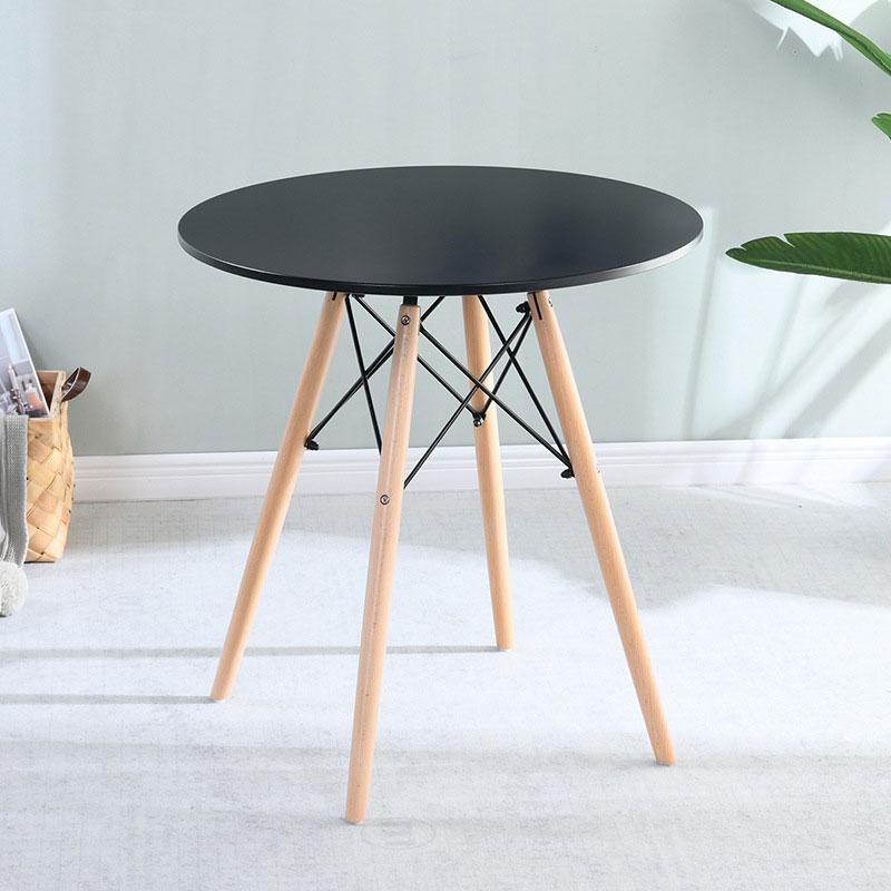 Bàn cafe eames màu đen hiện đại.