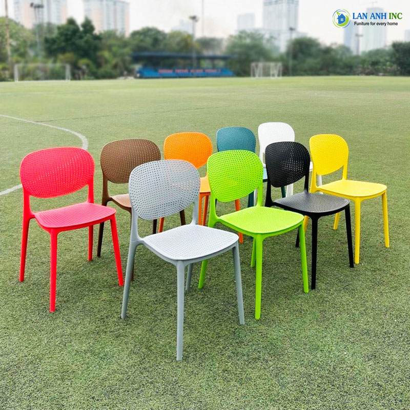 Ghế nhựa đúc nguyên khối cafe nhà hàng bàn ăn đẹp hiện đại LA1007 nhiều màu sắc. Ghế nhựa đúc nguyên khối cafe nhà hàng bàn ăn đẹp hiện đại LA1007 nhiều màu sắc.